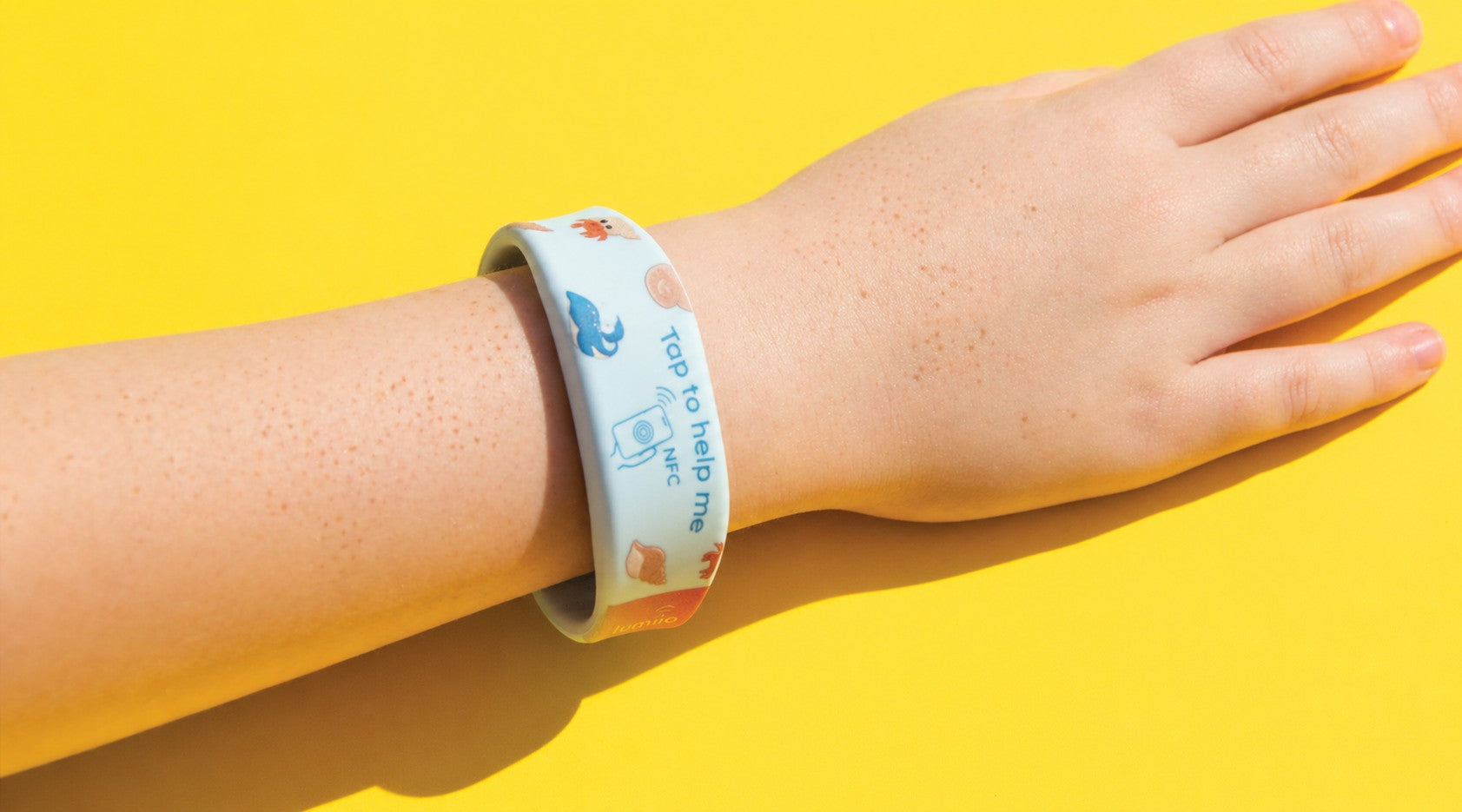 Child Wandering Guide: NFC Wristbands to Keep Your Little Ones Safe